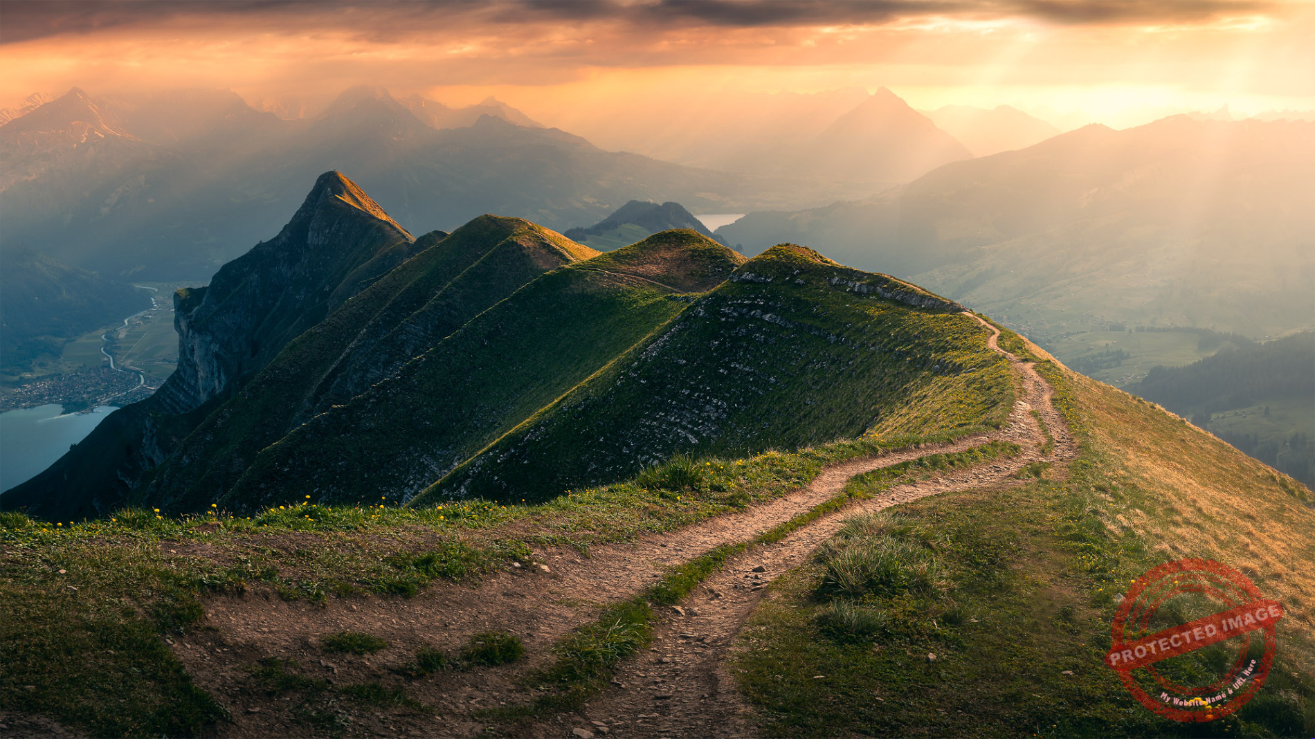 Brienzergrad Brienzersee Augstmatthorn im Sonnenuntergang mit Niesen