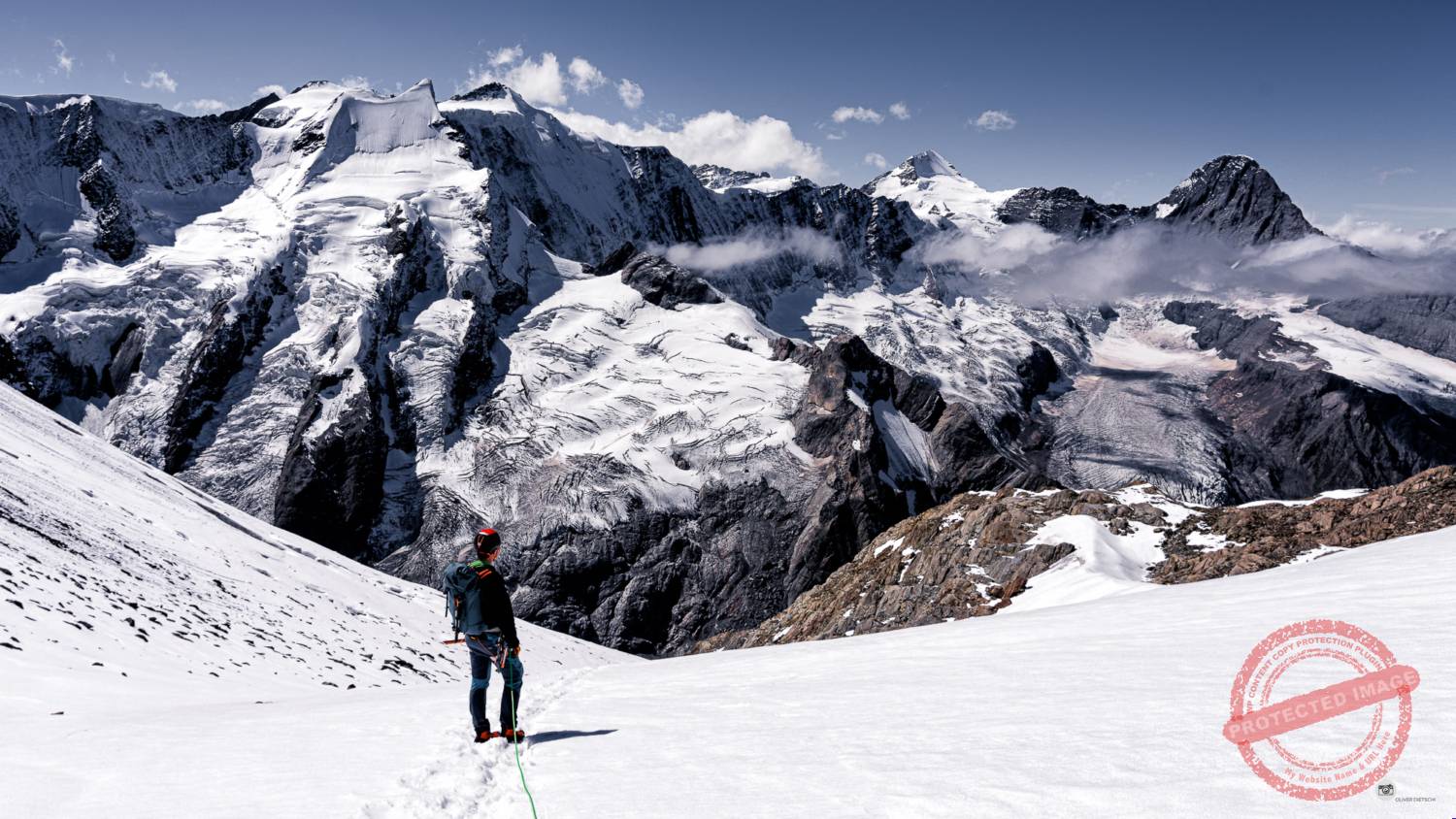 Berneroberland 6 Strahleggpass Panorama vom aarebiwak zu Schreckhornhütte SAC