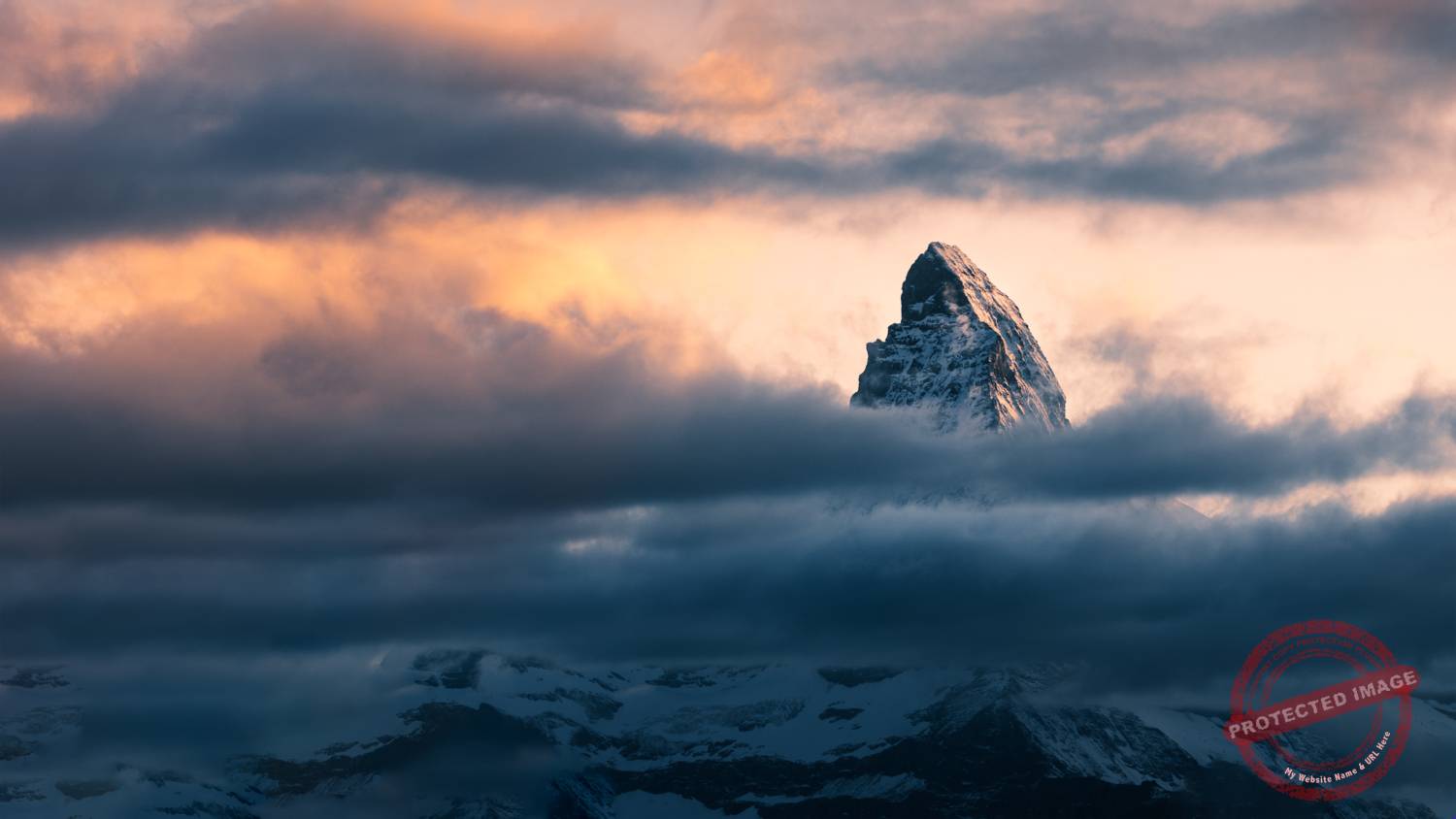 Wallis_6 Matterhorn bei Sonnenuntergang